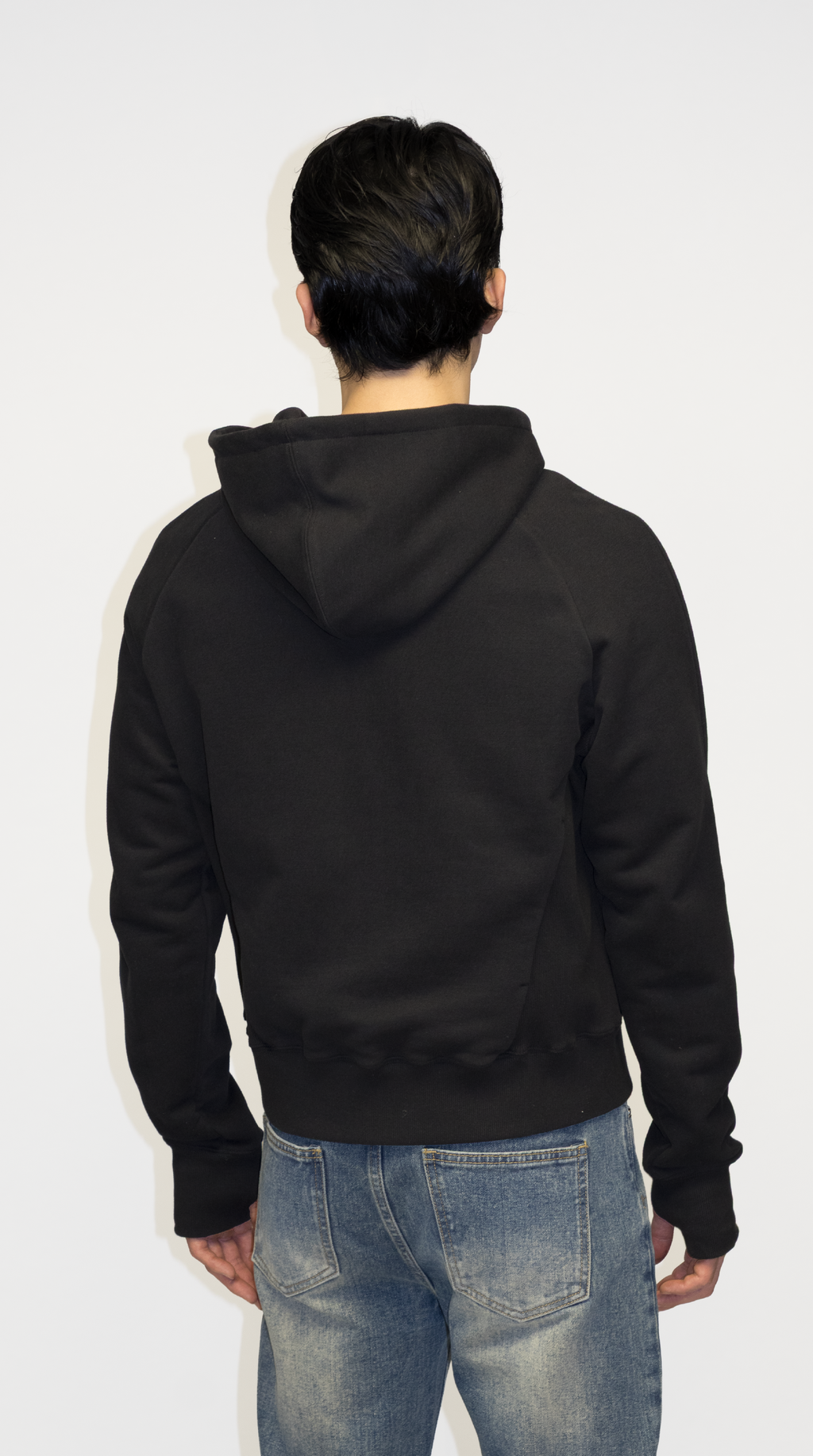 Jin 00A Hoodie Raven Black