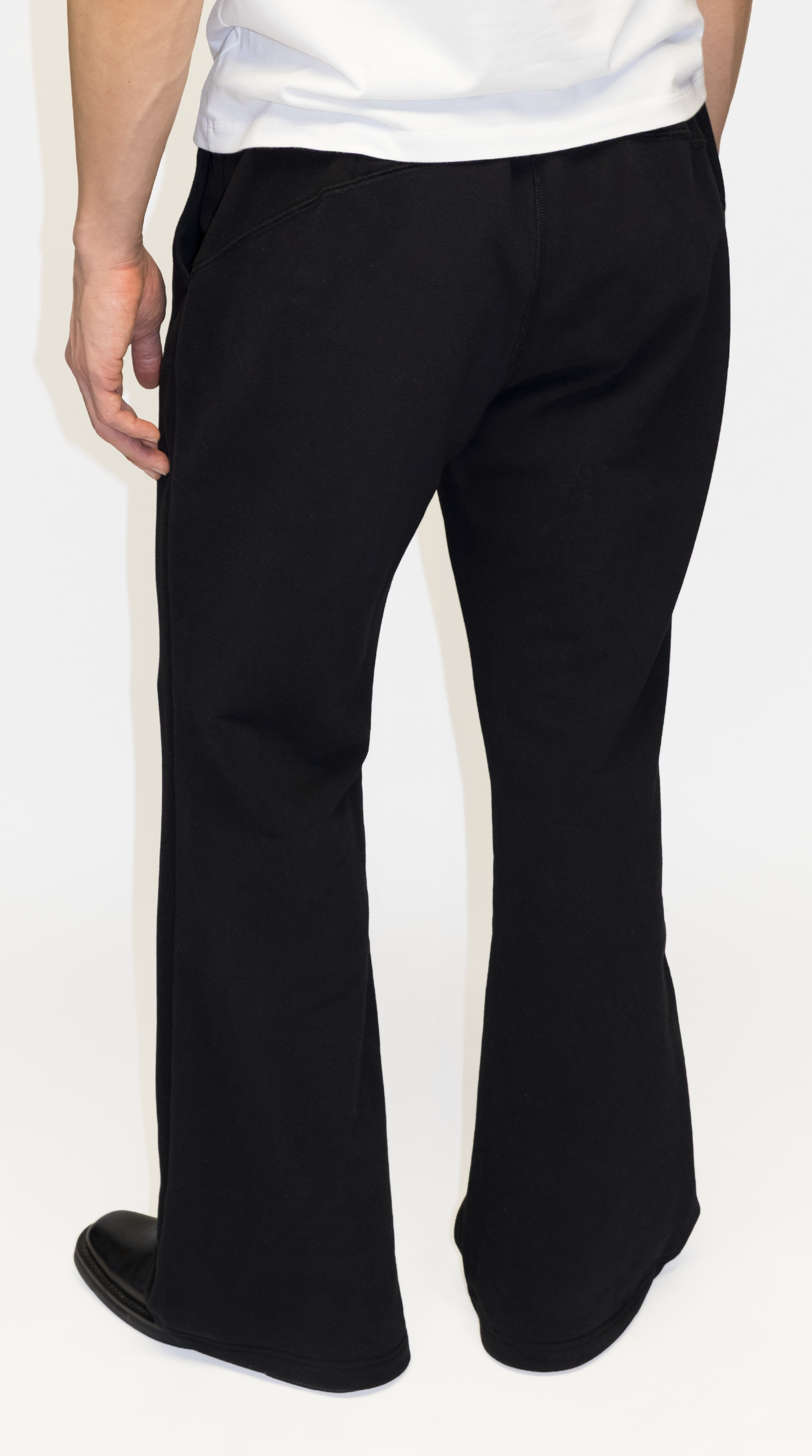 Jin 00A Bootcut Trousers Raven Black